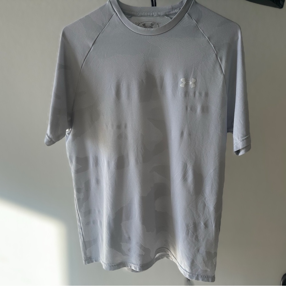 Under Armour Men's Light Gray Short Sleeve Tee